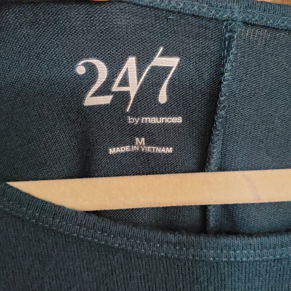 Top with knotted waist - Picture 2 of 2